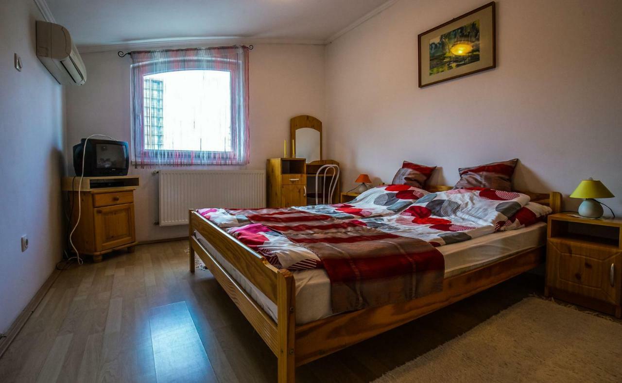 Kis-Gast Panorama Apartman Hajduszoboszlo Bagian luar foto